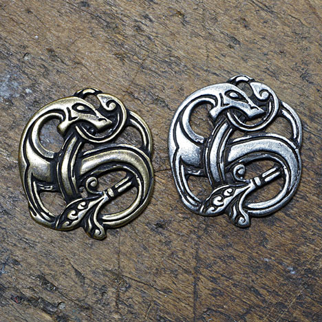 Amulett Drache Messing oder Silberfarben