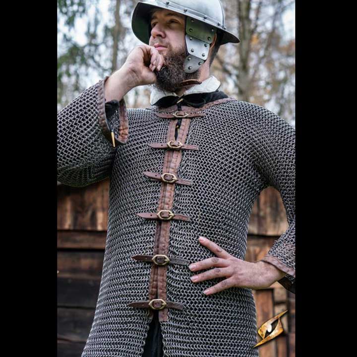 Kettenhemd Lederumrandung