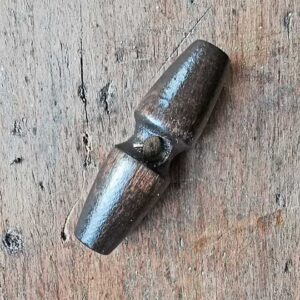 Knebel aus Holz dunkel