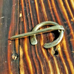 Kleine Fibel mit flachem Ende