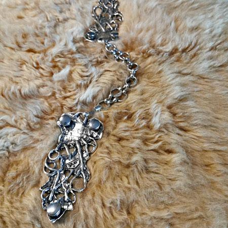 Blatt Fell oder Umhangschliesse - Image 4