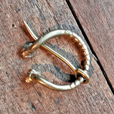 Fibel mit kreuzenden - Image 4